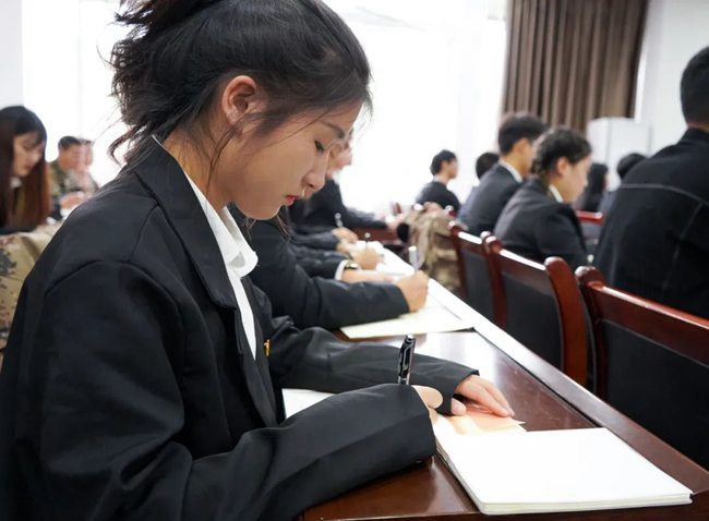 六盘水高中未毕业能读什么中专学校